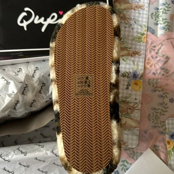 Teddy Faux fur sandals - Picture 3 of 4